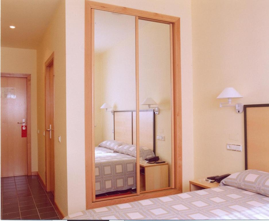 Hotel Lugones Nor Kamer foto
